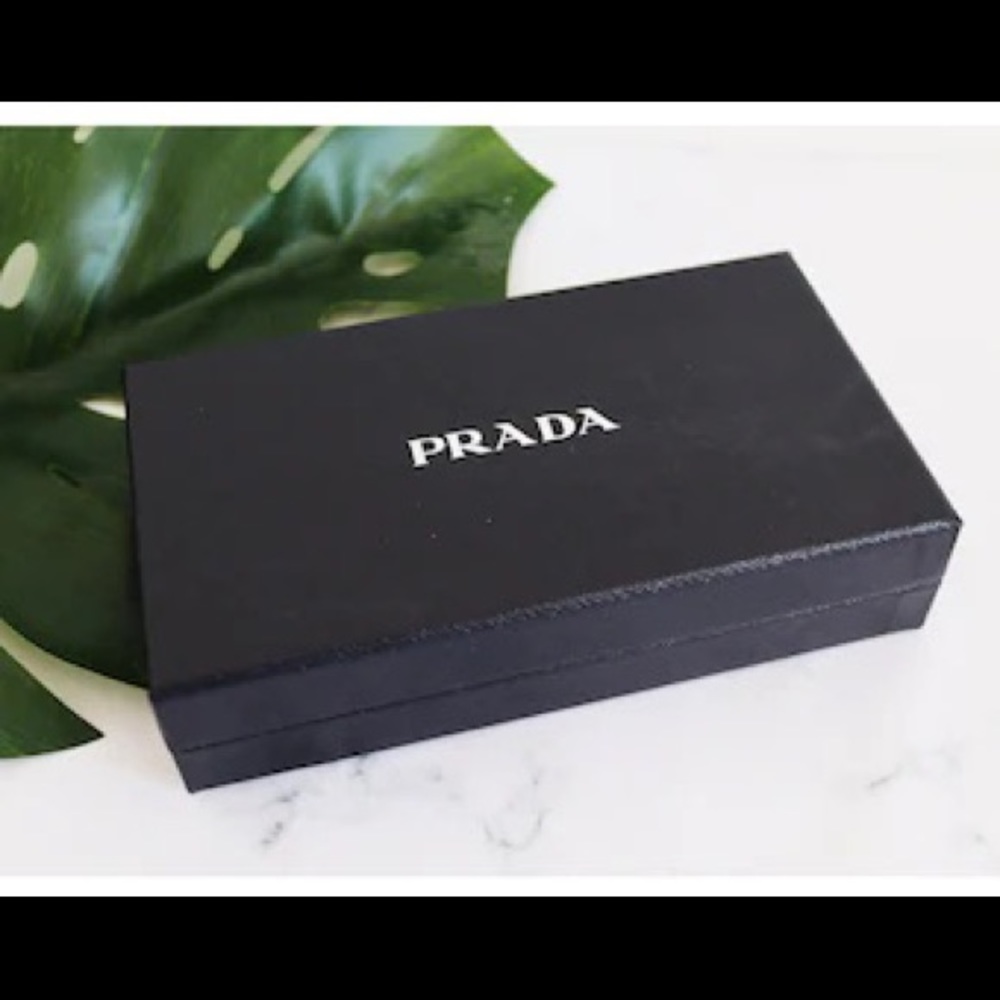 Prada box